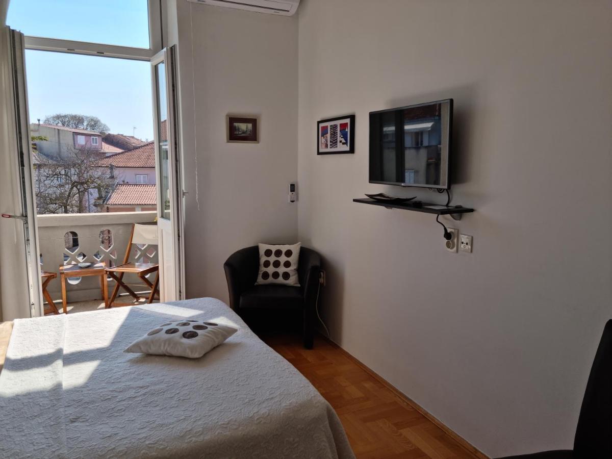 Rooms Tisa Old Town ซาดาร์ ภายนอก รูปภาพ