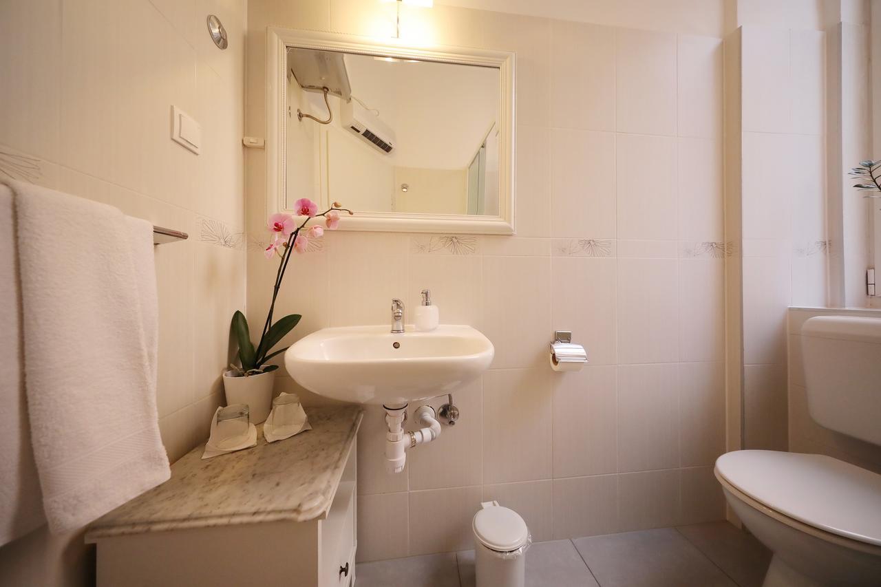 Rooms Tisa Old Town ซาดาร์ ภายนอก รูปภาพ