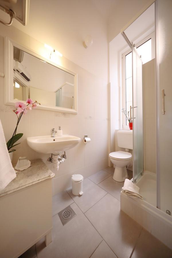 Rooms Tisa Old Town ซาดาร์ ภายนอก รูปภาพ